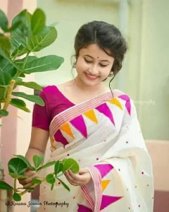 শাড়ি পরা মেয়েদের পিক