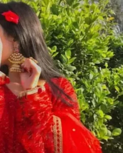 সুন্দর মেয়েদের প্রোফাইল পিকচার